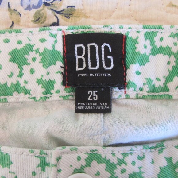 Urban Outfitters BDG Green and White Floral Pants, Button Fly, Size 25 - Picture 3 of 7